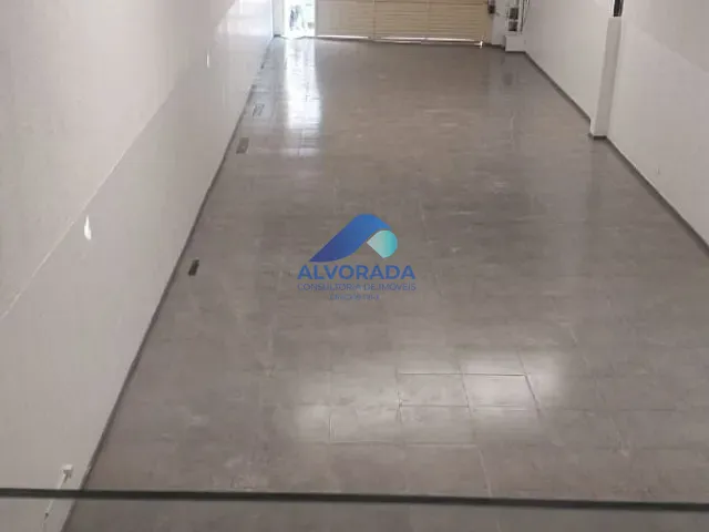 Galpão / Barracão com 300m², para alugar, no bairro Jardim San Marino em São José dos Campos