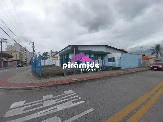 Galpão / Barracão com 600m², para alugar, no bairro Jardim América em São José dos Campos