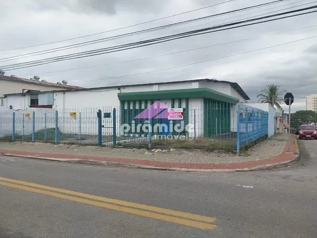 Galpão / Barracão com 600m², para alugar, no bairro Jardim América em São José dos Campos