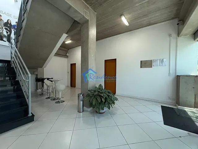 Galpão / Barracão com 3666m², à venda, no bairro Distrito Industrial João Narezzi em Indaiatuba