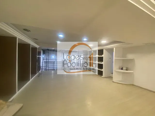 Galpão / Barracão com 750m², para alugar, no bairro Jardim Terceiro Centenário em Atibaia