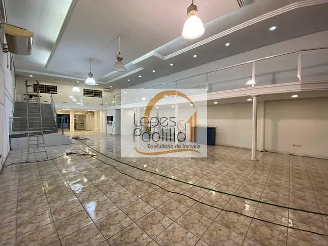 Galpão / Barracão com 750m², para alugar, no bairro Jardim Terceiro Centenário em Atibaia