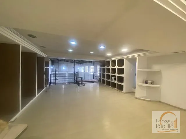 Galpão / Barracão com 750m², para alugar, no bairro Jardim Terceiro Centenário em Atibaia