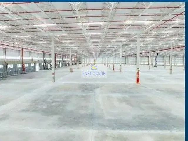 Galpão / Barracão com 3000m², para alugar, no bairro Batistini em São Bernardo do Campo