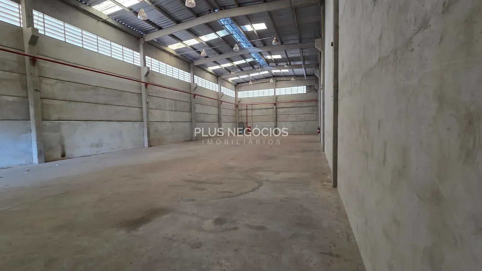 Depósito-Galpão, 823 m² - Foto 1