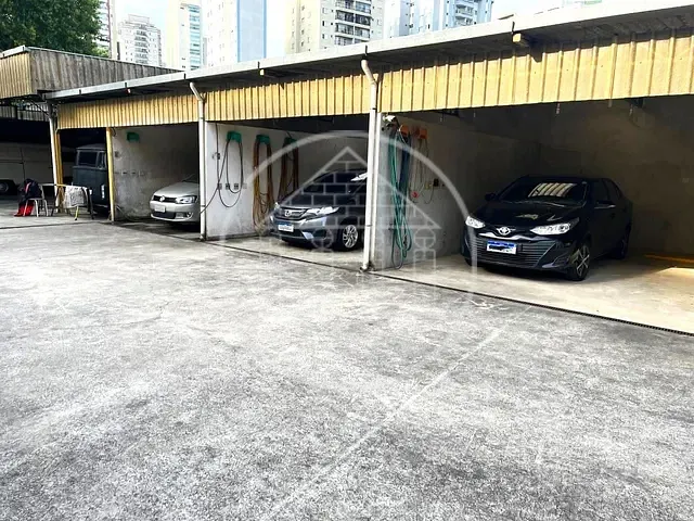 Galpão / Barracão com 750m², para alugar, no bairro Chácara Inglesa em São Paulo