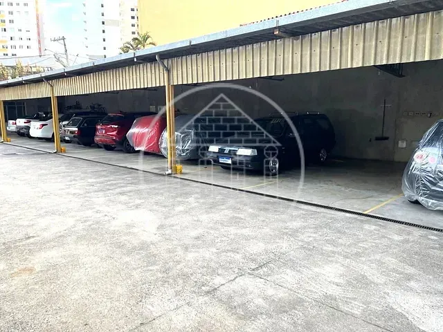 Galpão / Barracão com 750m², para alugar, no bairro Chácara Inglesa em São Paulo