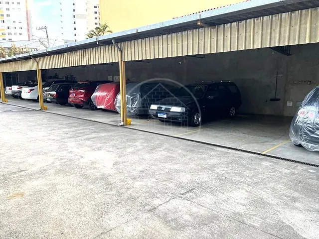 Galpão / Barracão com 750m², para alugar, no bairro Chácara Inglesa em São Paulo