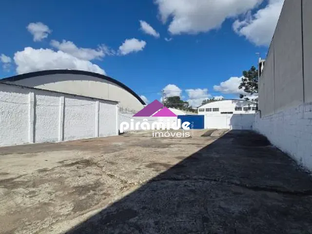 Galpão / Barracão com 1209m², para alugar, no bairro Chácaras Reunidas em São José dos Campos