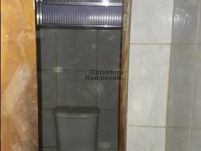Galpão / Barracão com 250m², para alugar, no bairro Jardim Jacinto em Jacareí