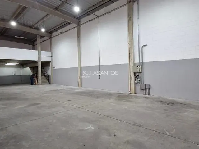 Galpão / Barracão com 287m², para alugar, no bairro Jardim Leocádia em Sorocaba