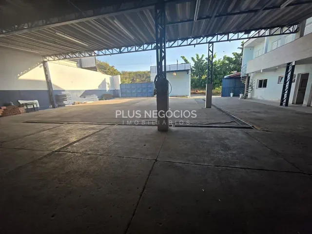 Galpão / Barracão com 750m², para alugar, no bairro Jardim Bertanha em Sorocaba