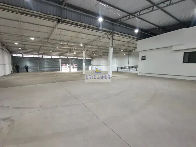 Galpão / Barracão com 1045m², para alugar, no bairro Rudge Ramos em São Bernardo do Campo