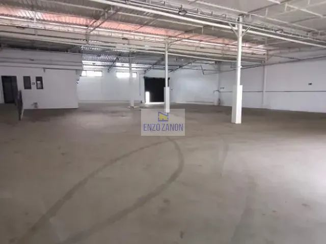 Galpão / Barracão com 1045m², para alugar, no bairro Rudge Ramos em São Bernardo do Campo