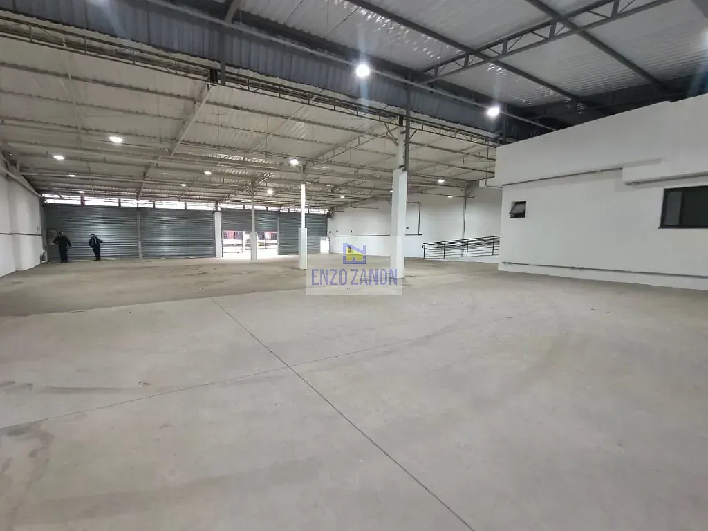 Depósito-Galpão, 734 m² - Foto 1