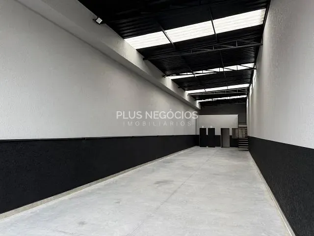 Galpão / Barracão com 170m², para alugar, no bairro Jardim Simus em Sorocaba