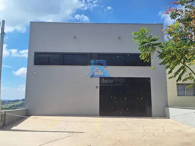 Galpão / Barracão com 230m², para alugar, no bairro Jardim Verona em Itatiba