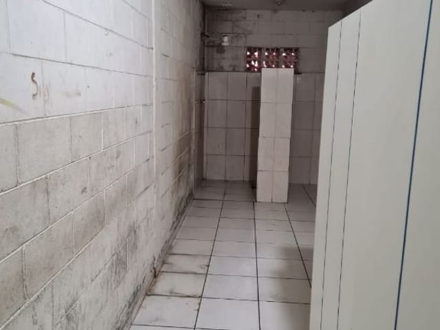 Galpão / Barracão com 1200m², para alugar, no bairro Jardim da Várzea em Santana de Parnaíba
