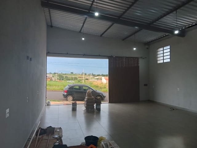 Foto do Galpão / Barracão - Galpão para alugar, 250 m² por R$ 2.200,00/mês - Oneida Mendes II - Uberaba/MG | ZUCATO IMOBILIARIA LTDA