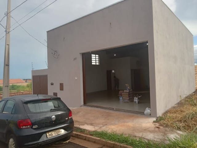 Foto do Galpão / Barracão - Galpão para alugar, 250 m² por R$ 2.200,00/mês - Oneida Mendes II - Uberaba/MG | ZUCATO IMOBILIARIA LTDA