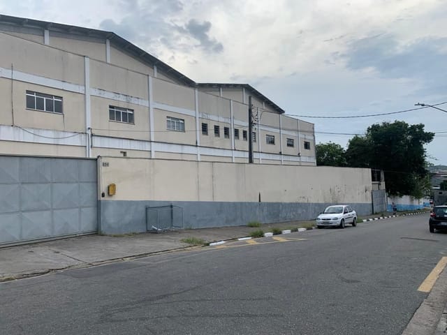 Galpão / Barracão com 5200m², à venda, no bairro Chácara do Solar I (Fazendinha) em Santana de Parnaíba