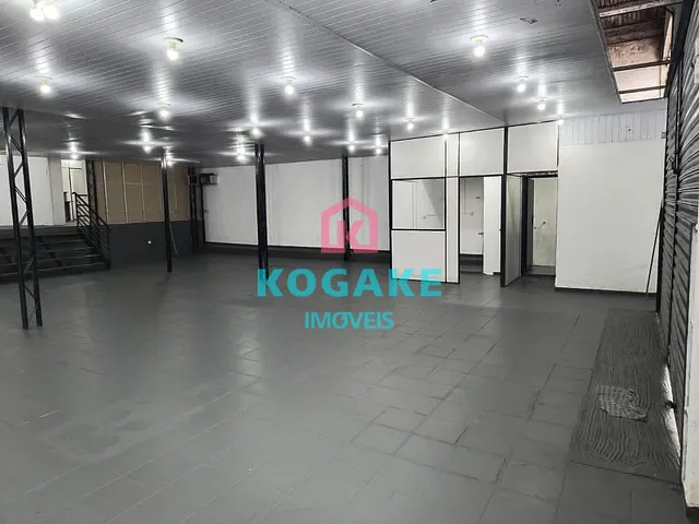 Galpão / Barracão com 365m², para alugar, no bairro Jardim São Dimas em São José dos Campos