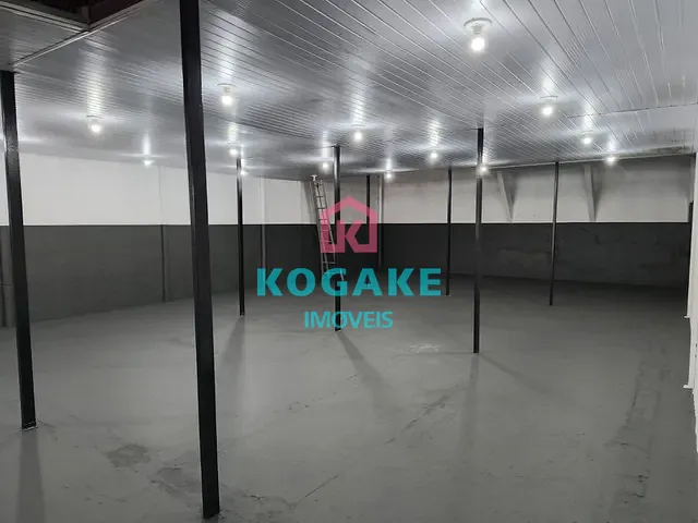 Galpão / Barracão com 365m², para alugar, no bairro Jardim São Dimas em São José dos Campos
