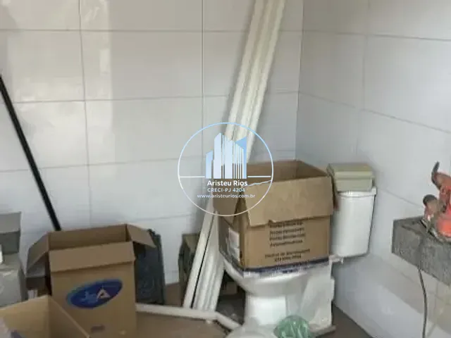 Galpão / Barracão com 240m², para alugar, no bairro Passaredo em Pouso Alegre