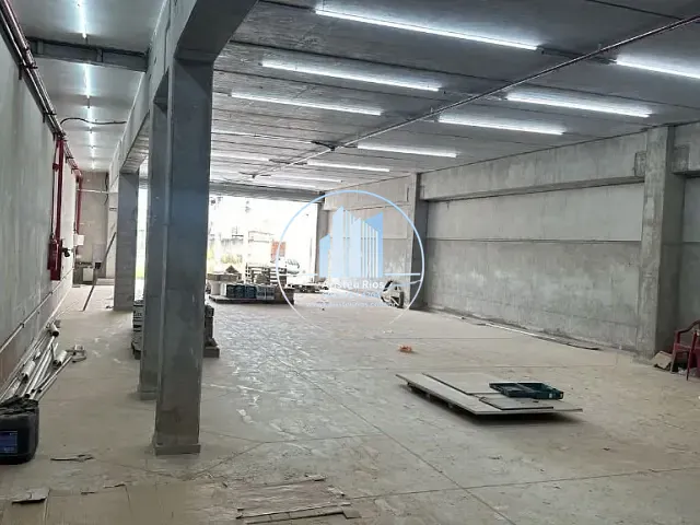 Galpão / Barracão com 240m², para alugar, no bairro Passaredo em Pouso Alegre