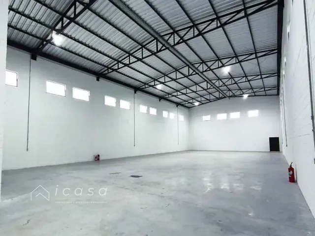 Galpão / Barracão com 4294m², para alugar, no bairro Eldorado em São José dos Campos