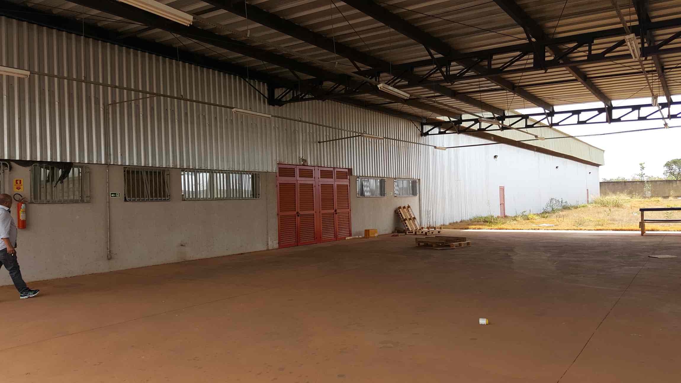 Depósito-Galpão-Armazém para alugar, 2800m² - Foto 2