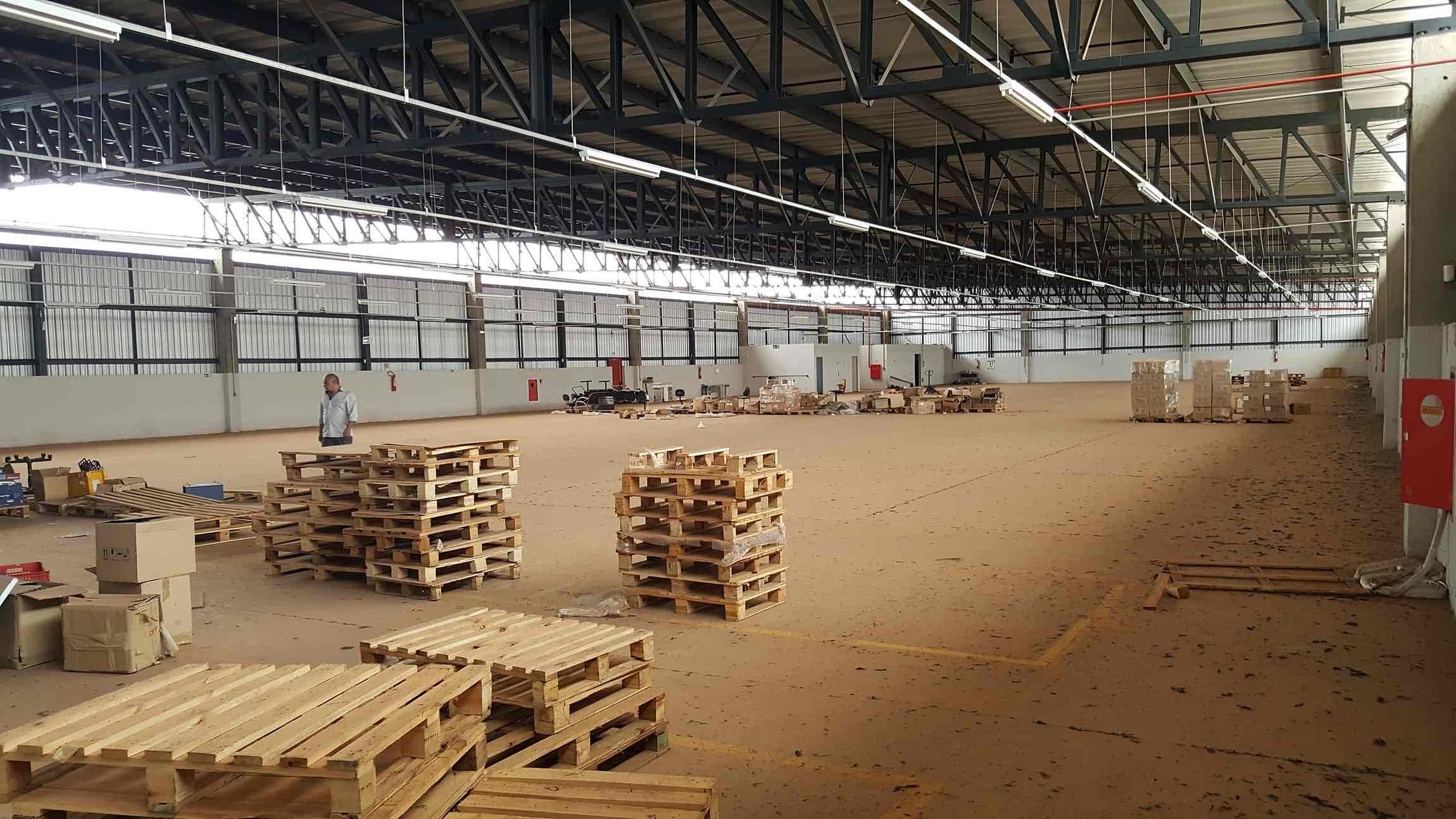 Depósito-Galpão-Armazém para alugar, 2800m² - Foto 9