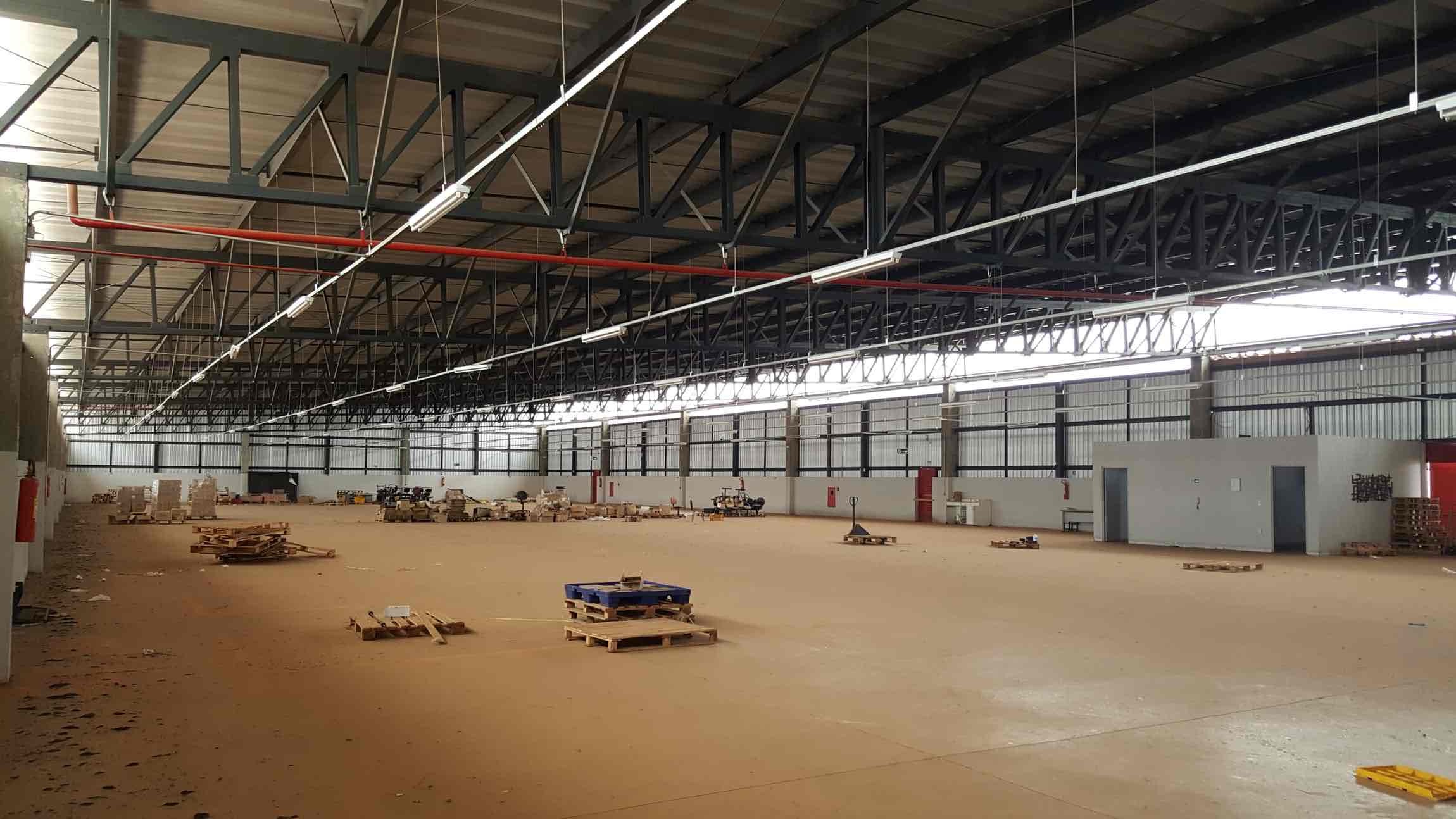 Depósito-Galpão-Armazém para alugar, 2800m² - Foto 3