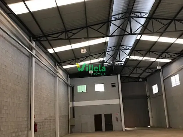 Galpão / Barracão com 900m², à venda ou para alugar, no bairro São Bento em Arujá