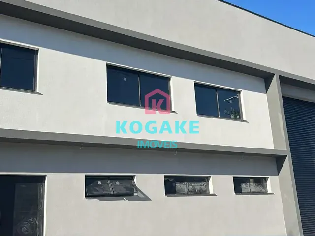 Galpão / Barracão com 600m², para alugar, no bairro Jardim Califórnia em Jacareí