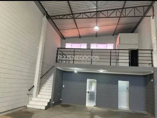 Galpão / Barracão à venda ou para alugar, no bairro Jardim Tulipas em Sorocaba