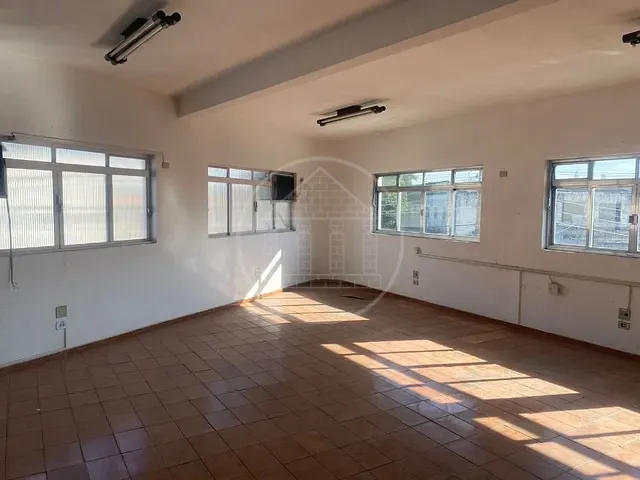 Galpão / Barracão com 663m², à venda, no bairro Capela do Socorro em São Paulo