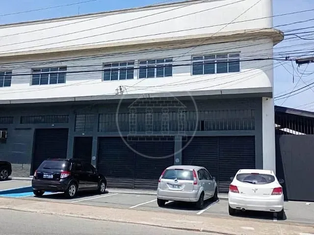 Galpão / Barracão com 663m², à venda, no bairro Capela do Socorro em São Paulo