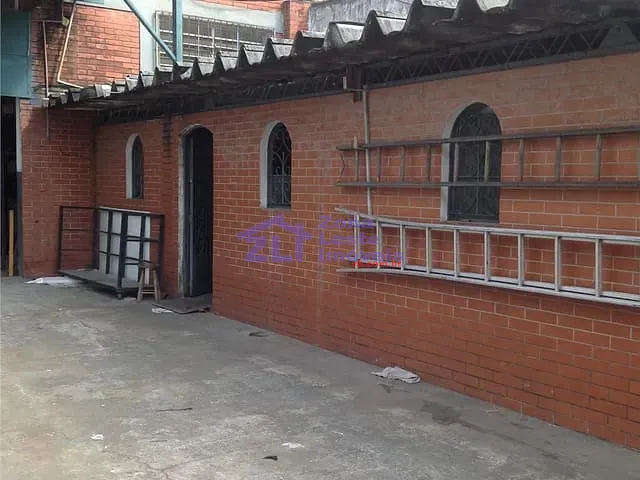 Galpão / Barracão com 1250m², para alugar, no bairro Chácara Belenzinho em São Paulo