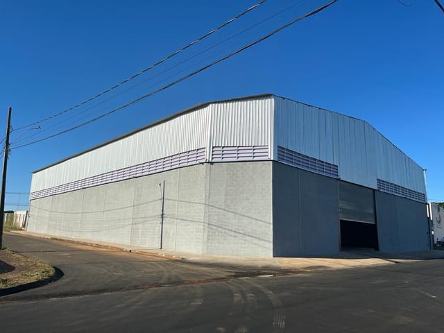 Foto do Galpão / Barracão - Galpão para alugar, 1376 m² por R$ 22.571,24/mês - Jardim Maracanã - Uberaba/MG | ZUCATO IMOBILIARIA LTDA