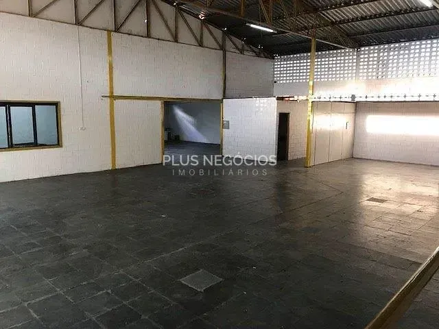 Galpão / Barracão com 540m², para alugar, no bairro Jardim das Estrelas em Sorocaba