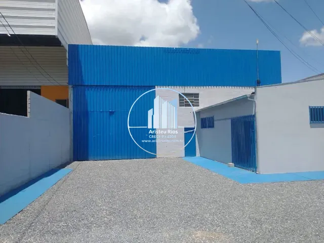 Galpão / Barracão com 520m², para alugar, no bairro Jardim Califórnia em Pouso Alegre