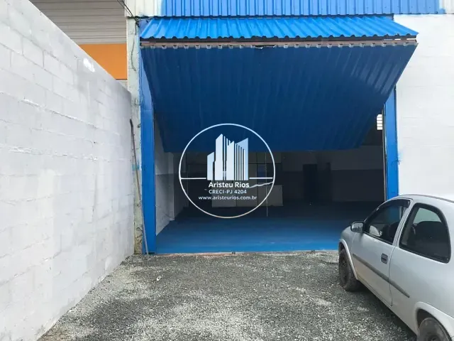 Galpão / Barracão com 520m², para alugar, no bairro Jardim Califórnia em Pouso Alegre