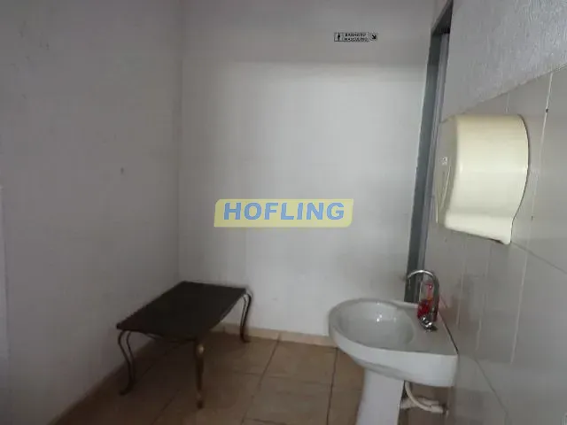 Galpão / Barracão com 350m², para alugar, no bairro Centro em Rio Claro