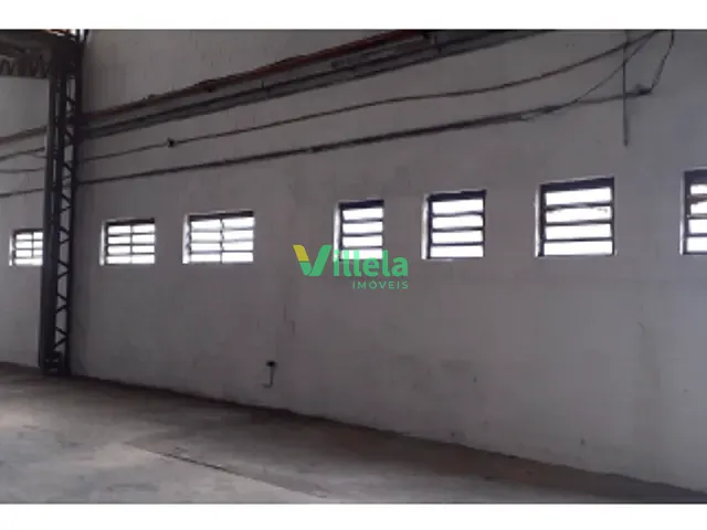 Galpão / Barracão com 5400m², à venda, no bairro Parque São Pedro em Itaquaquecetuba
