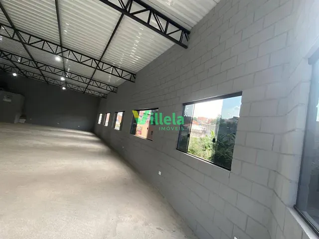 Galpão / Barracão com 275m², para alugar, no bairro Jardim Amanda Caiubi em Itaquaquecetuba