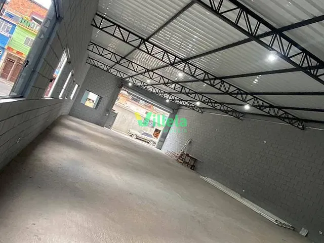 Galpão / Barracão com 275m², para alugar, no bairro Jardim Amanda Caiubi em Itaquaquecetuba