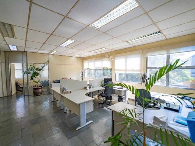 Galpão / Barracão com 7613m², à venda, no bairro Parque Nova Jandira em Jandira