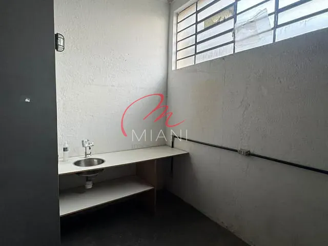 Loja com 120m², para alugar, no bairro Jardim Ester em São Paulo