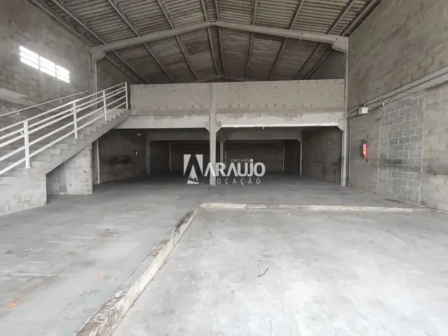 Galpão / Barracão com 288m², para alugar, no bairro São Domingos em Navegantes
